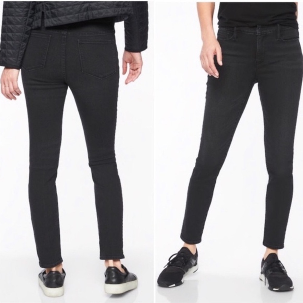 Athleta Sculptek washed black skinny jeans. Size 12